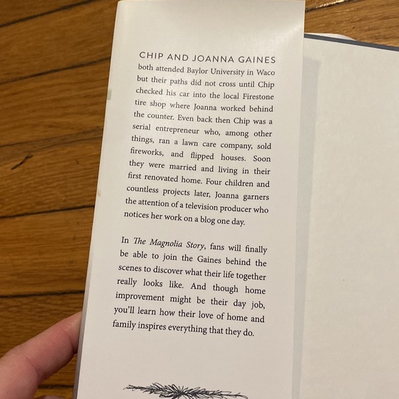 The Magnolia Story by Chip and Joanna Gaines with Mark Dagostino Hardback - Picture 2 of 4